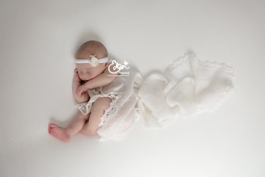 Newborn Photography Newton-Le-Willows